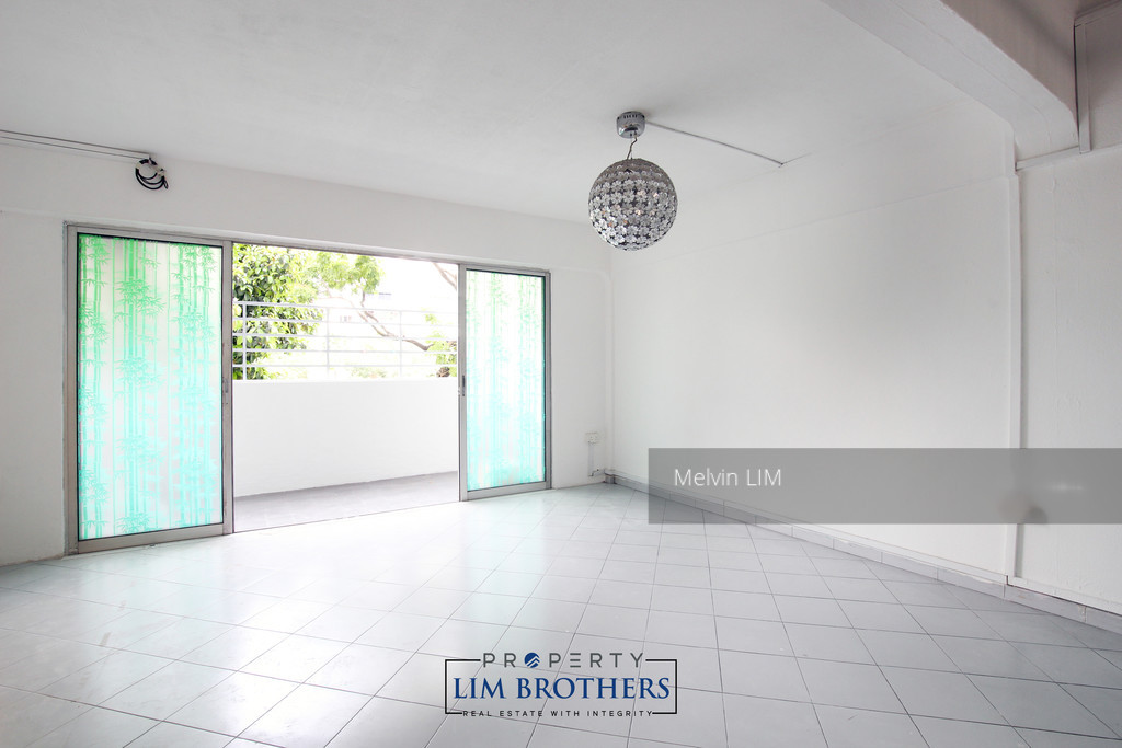 Blk 628 Hougang Avenue 8 (Hougang), HDB Executive #183010212